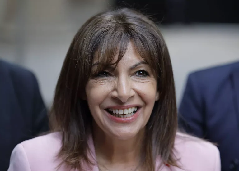 Anne Hidalgo fortune