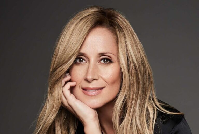 lara fabian fortune