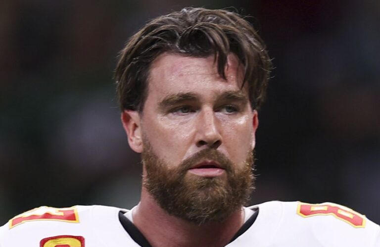 travis kelce fortune