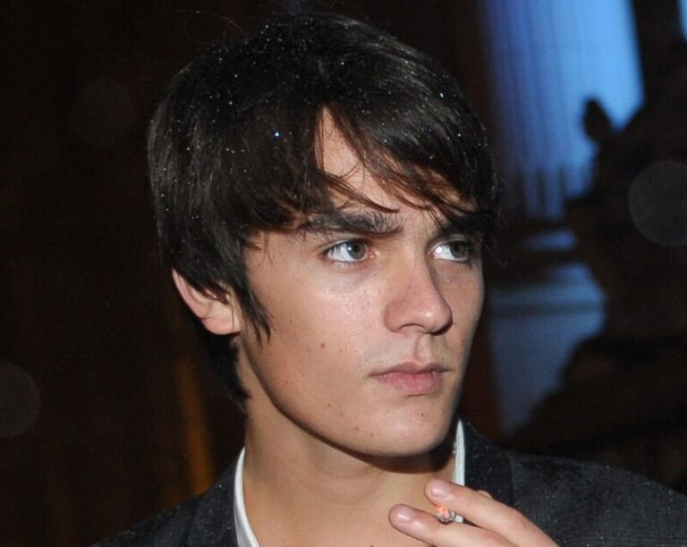 Alain-Fabien Delon fortune