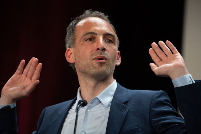 Raphaël Glucksmann’s Fortune