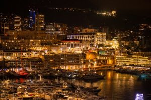 Port de Monaco illuminé après un événement organisé par StedoConnections